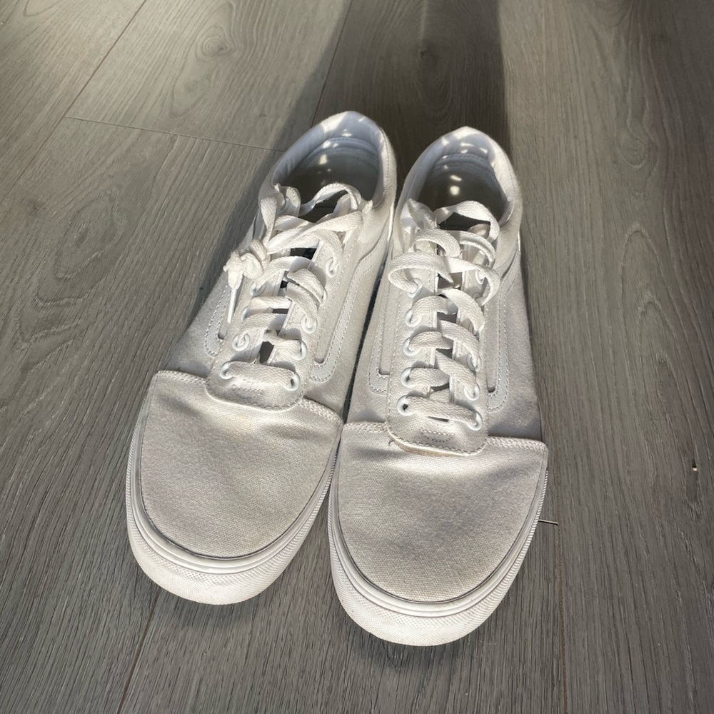 Vans - Classic White Sneakers
